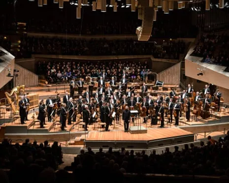 Composer Schoenberg: Violin Concerto, Verklärte Nacht, Die Jakobsleiter Recording Review – A Fascinating and Impressive Collection